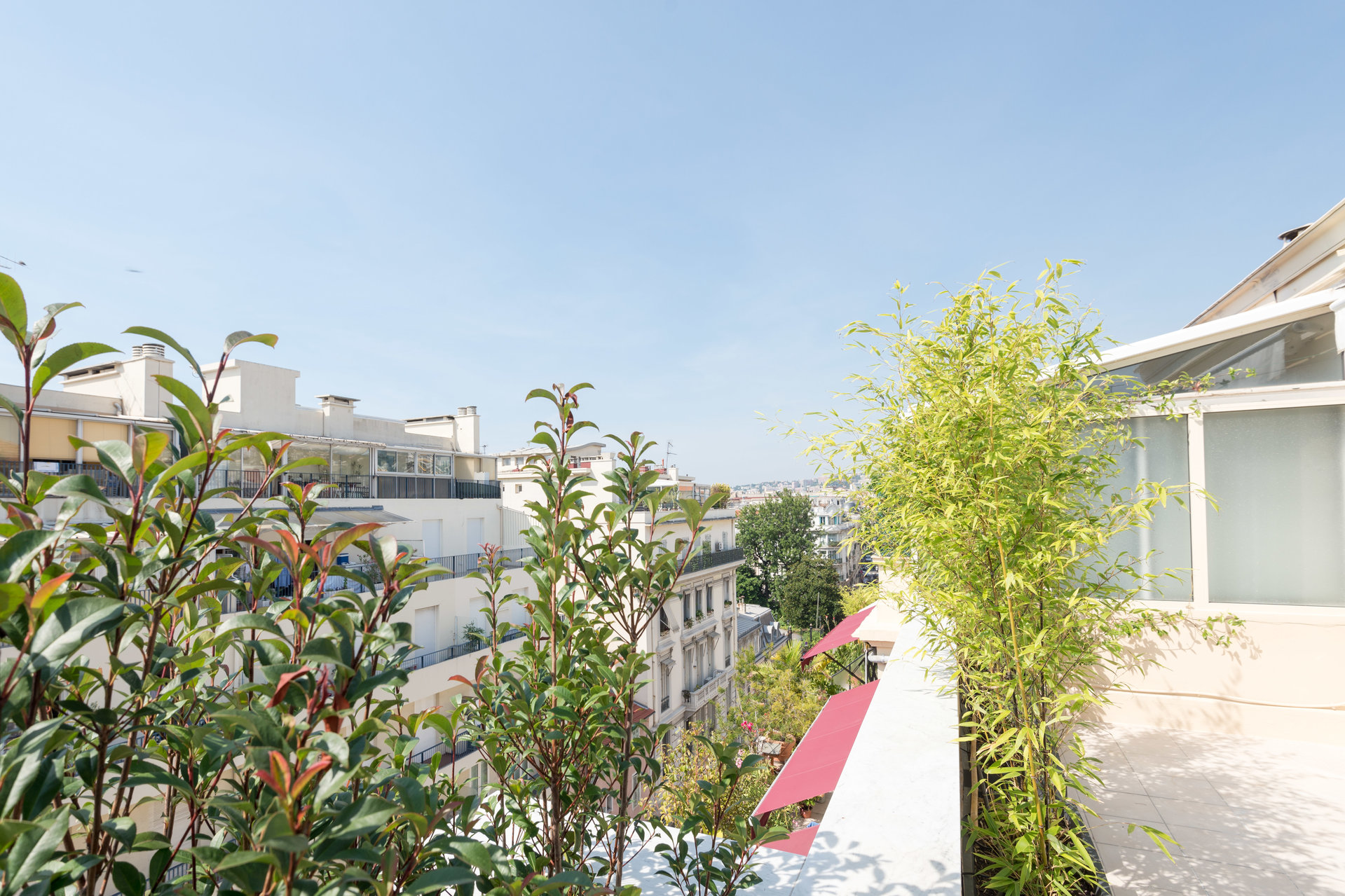 Top floor, Golden Square in Nice