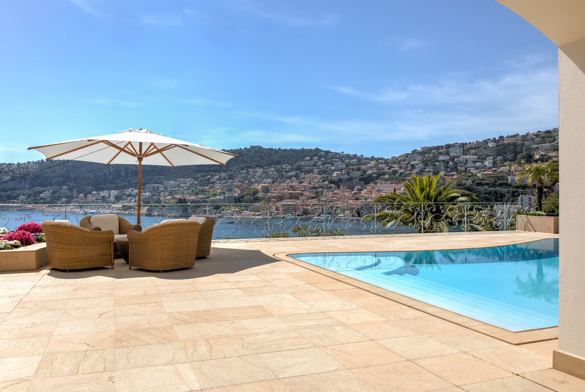 A  Bastide Right Over the Beach with a panoramic sea view