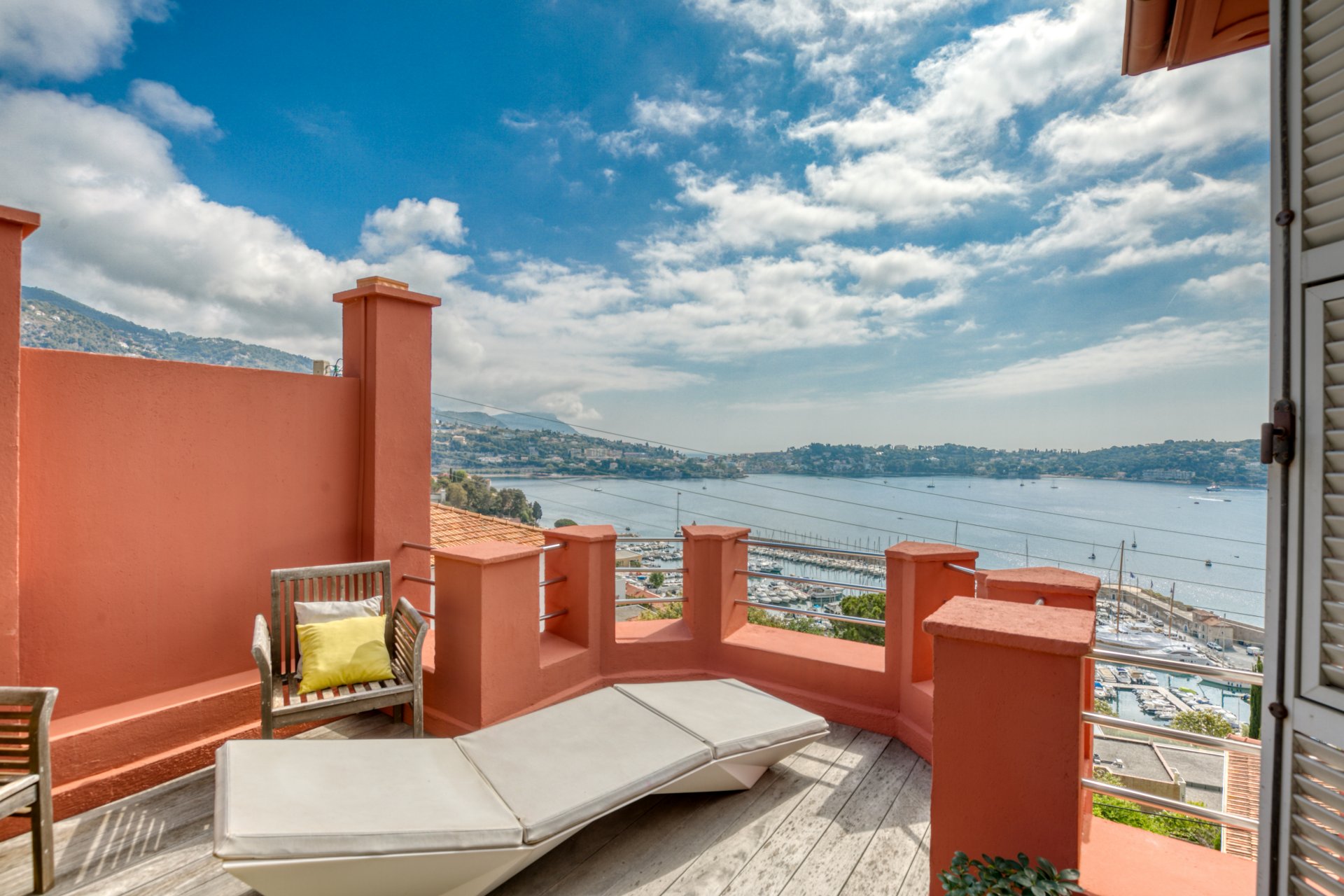 Spectacular view on the bay of Villefranche