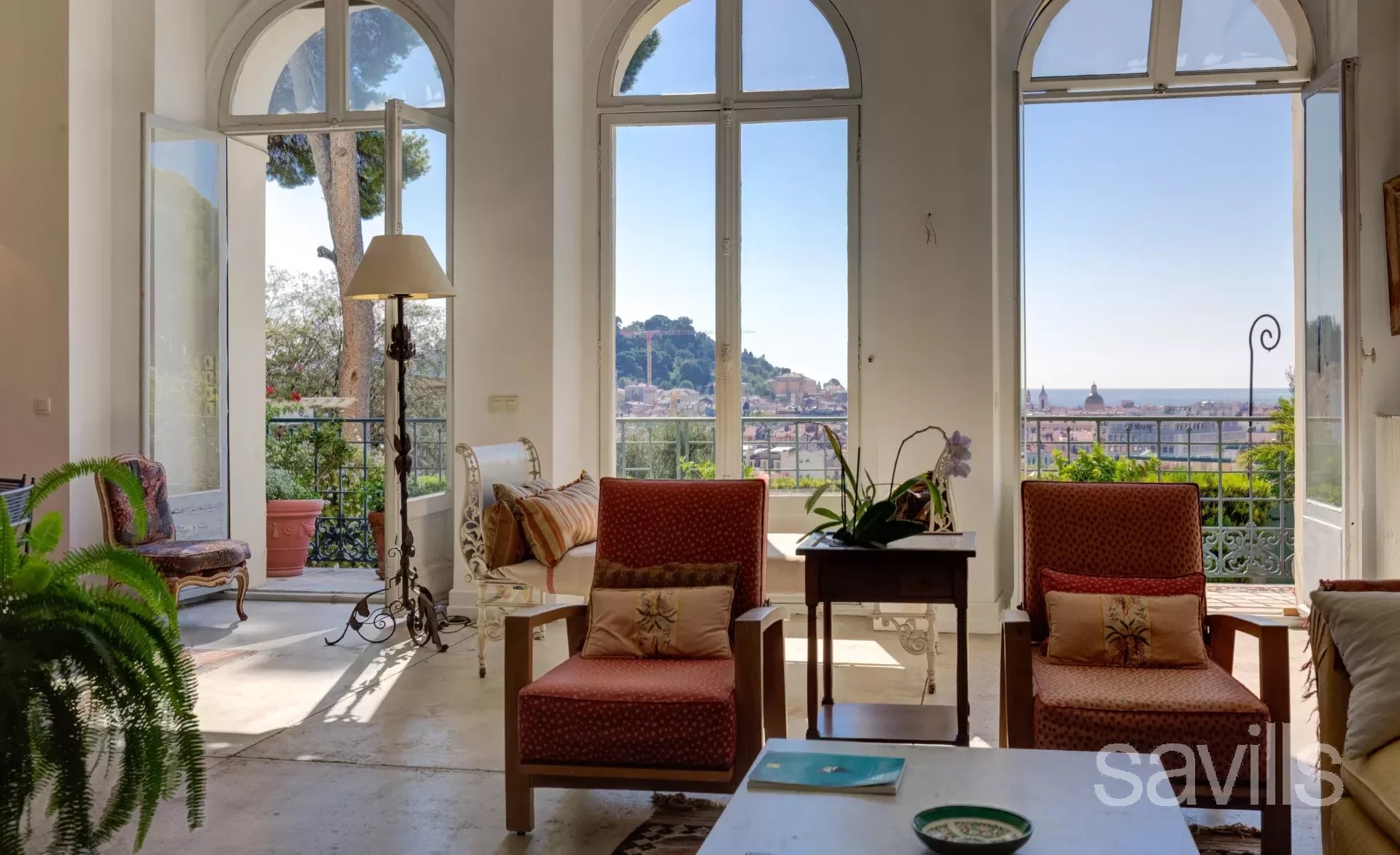 Large belle epoque  style apartment  with panoramic sea view