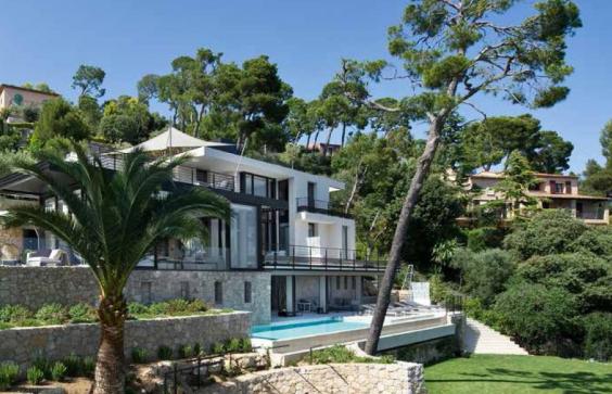 Villa rental in Villefranche, modern design and panoramic sea views