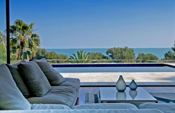 Modern villa in front of the sea, Eze bord de mer