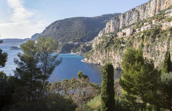 Ideal holiday house facing Mala beach