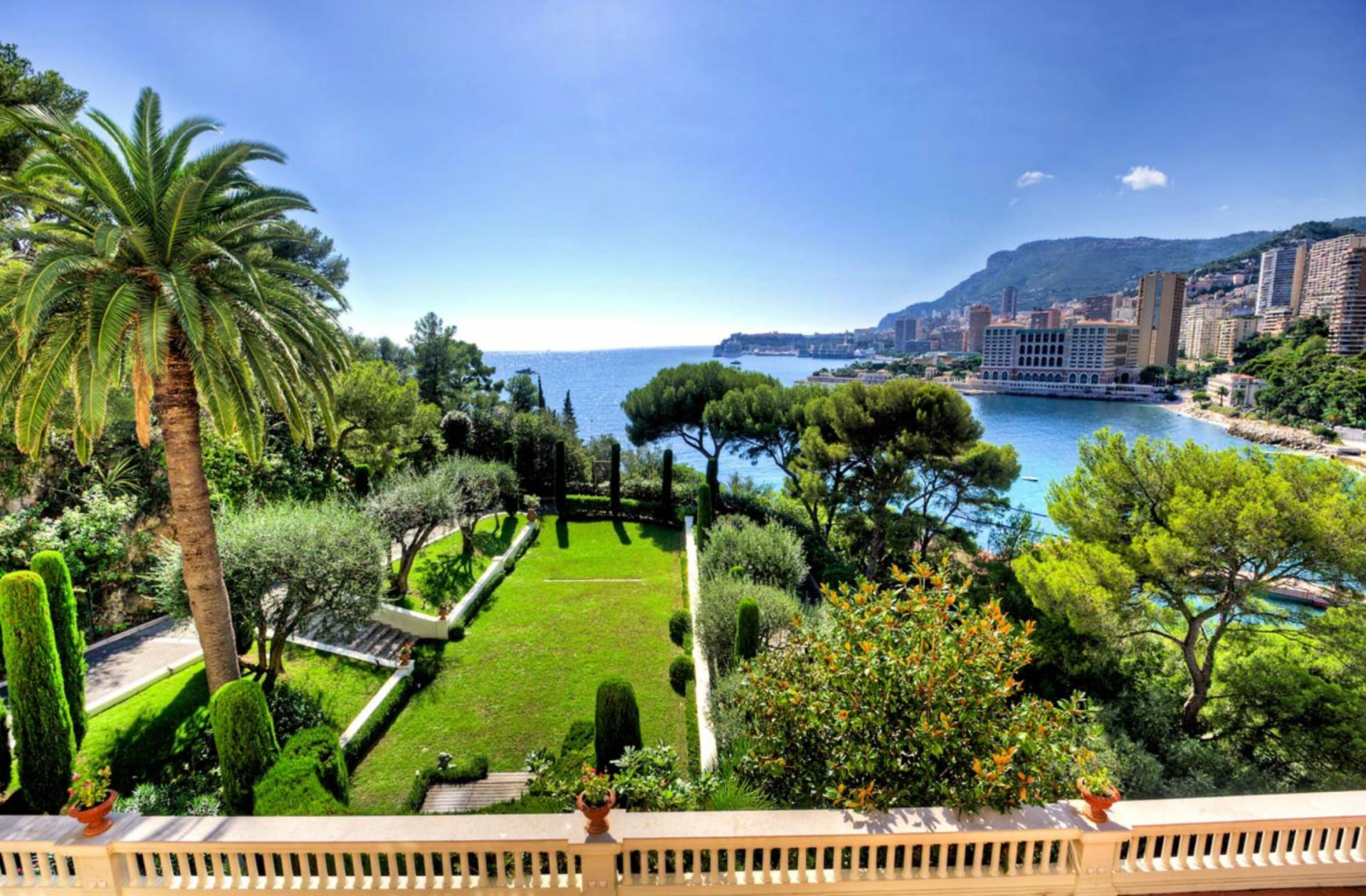 How to become a resident of Monaco