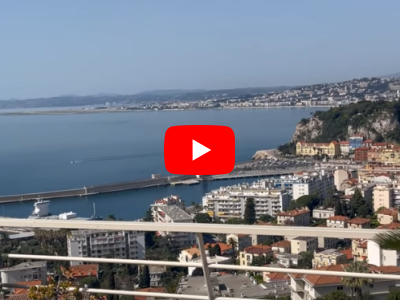 Penthouse à Mont Boron avec terrasse 100 m² et vue incroyable sur mer et Nice. Prix 1 380 000€.