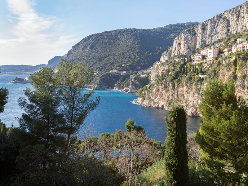 Cap d’Ail –  proximity to Monaco, beauty and privacy